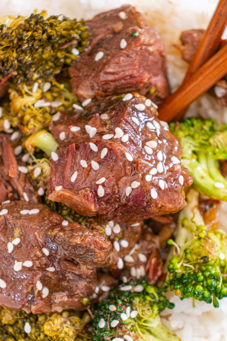 Exclusive Crockpot Beef and Broccoli