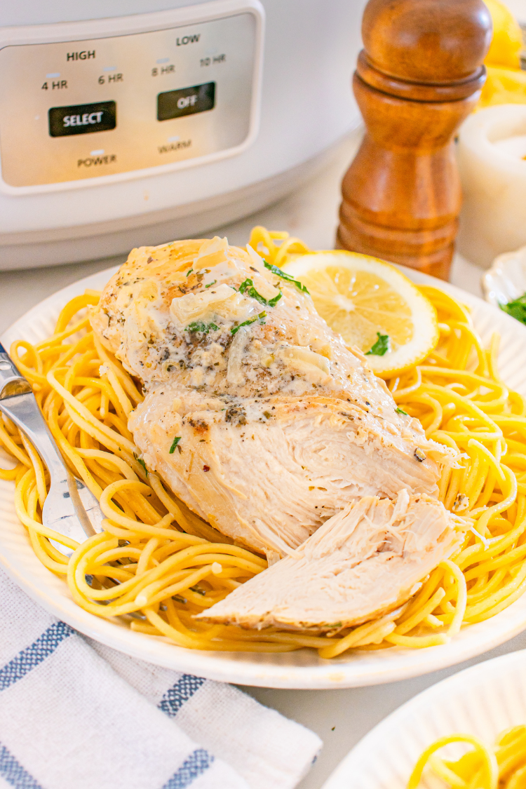 Exclusive Crockpot Creamy Lemon Chicken