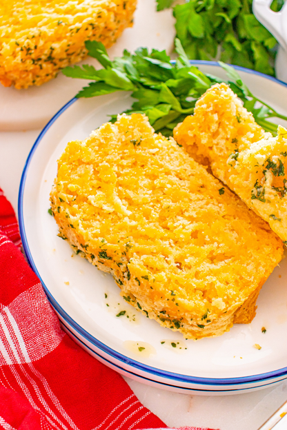Exclusive Cheddar Bay Biscuit Bread